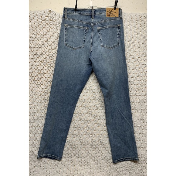 Eddie Bauer Jeans Mens Size 33x32  Blue Denim Straight Fit Pockets Stretch  New - Picture 4 of 12